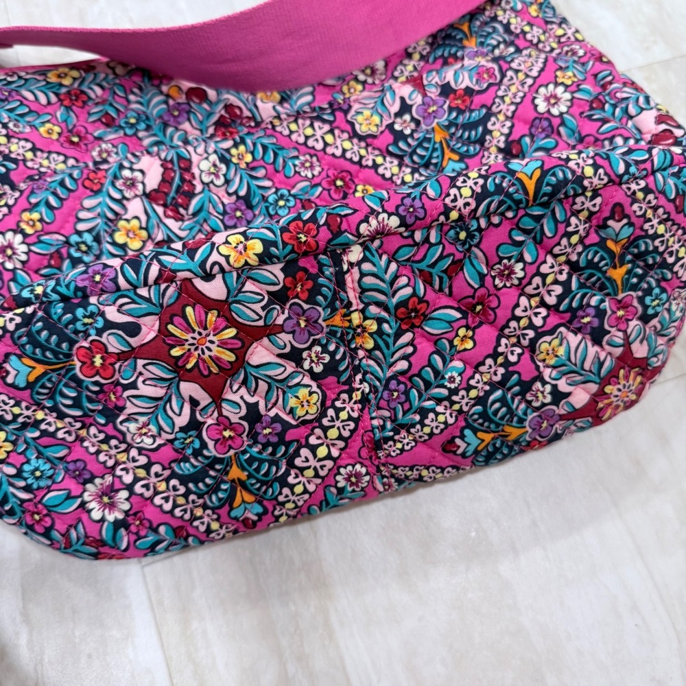 Vera Bradley Pink Floral Quilted Cotton Shoulder Bag Crossbody Handbag NWOT - Picture 4 of 8